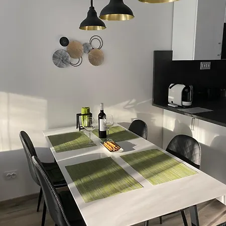 Edison 204 *