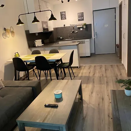 Apartman Edison 204 *